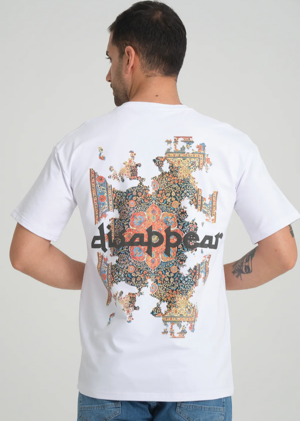 T-shirt Hallstarz oversize imprimé tapis oriental – style graphique « disappear » 24032501 – Blanc