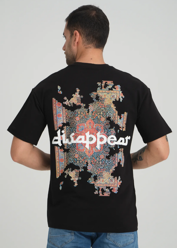 T-shirt Hallstarz oversize imprimé tapis oriental – style graphique « disappear » 24032501 – Noir